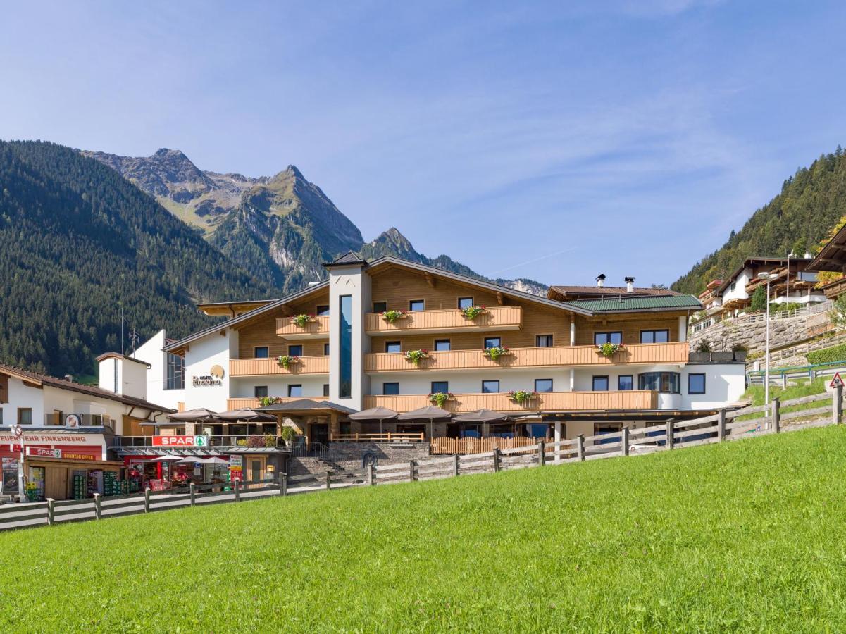 Hotel Panorama Finkenberg Exterior photo